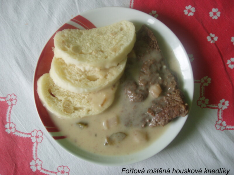 Fořtová roštěná houskové knedlíky